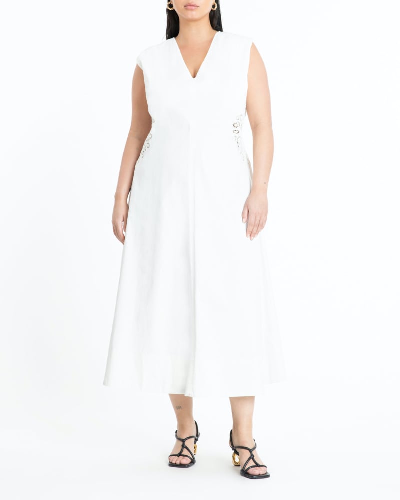 Front of a model wearing a size 22 Brooks Dress in Chalk by Tanya Taylor. | dia_product_style_image_id:295856